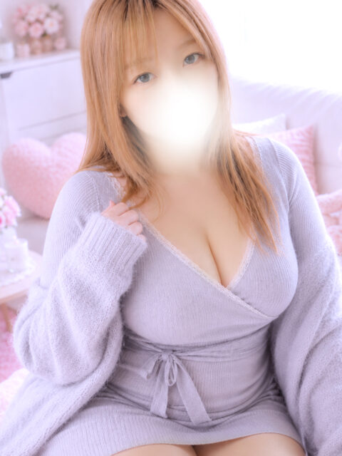 ももあ