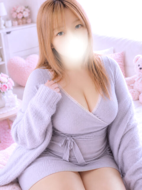 ももあ