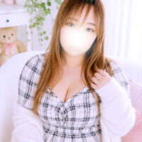 ももあ